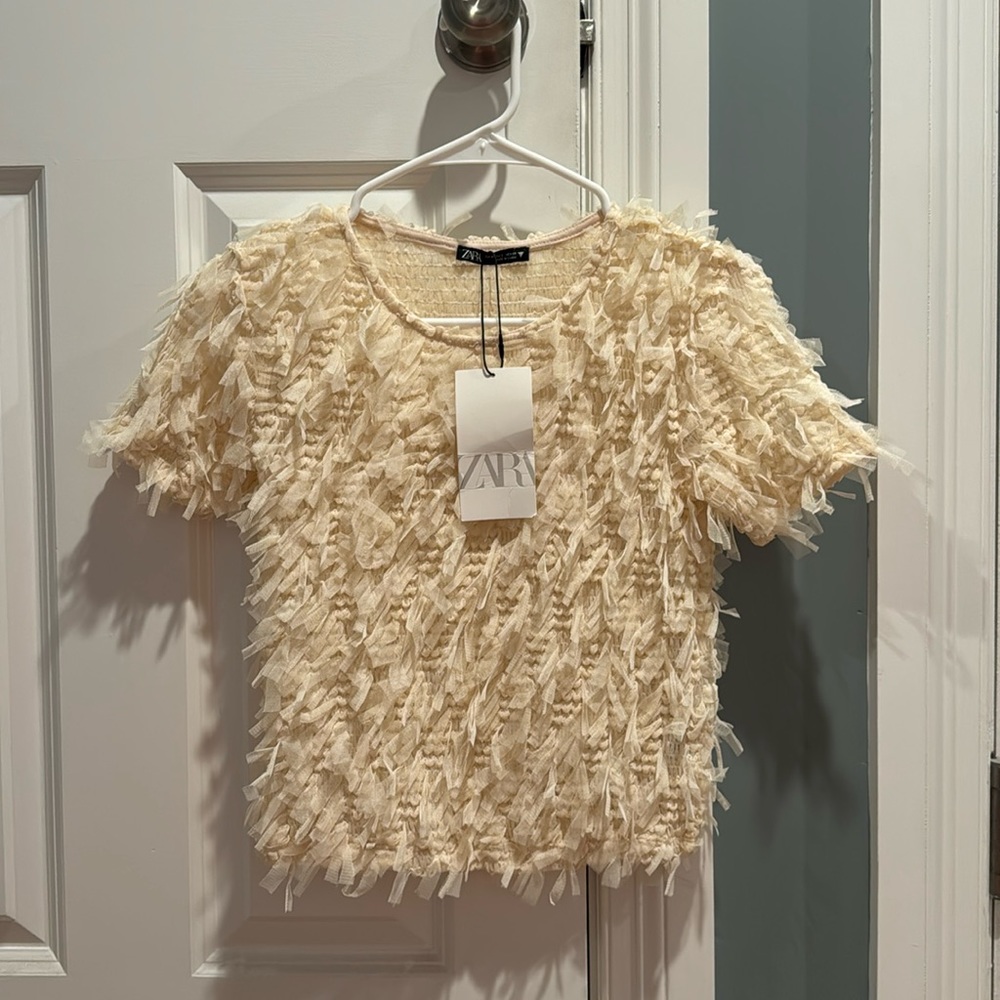 BRAND NEW zara top